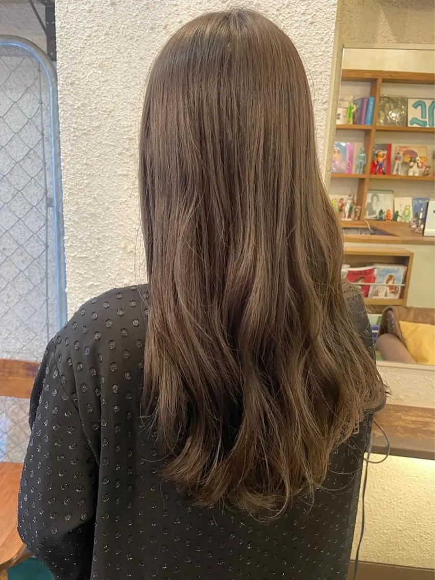 ロング カラー カット ヘアカラー トリートメント 透明感・艶カラー/ 坂田友梨奈のヘアスタイル