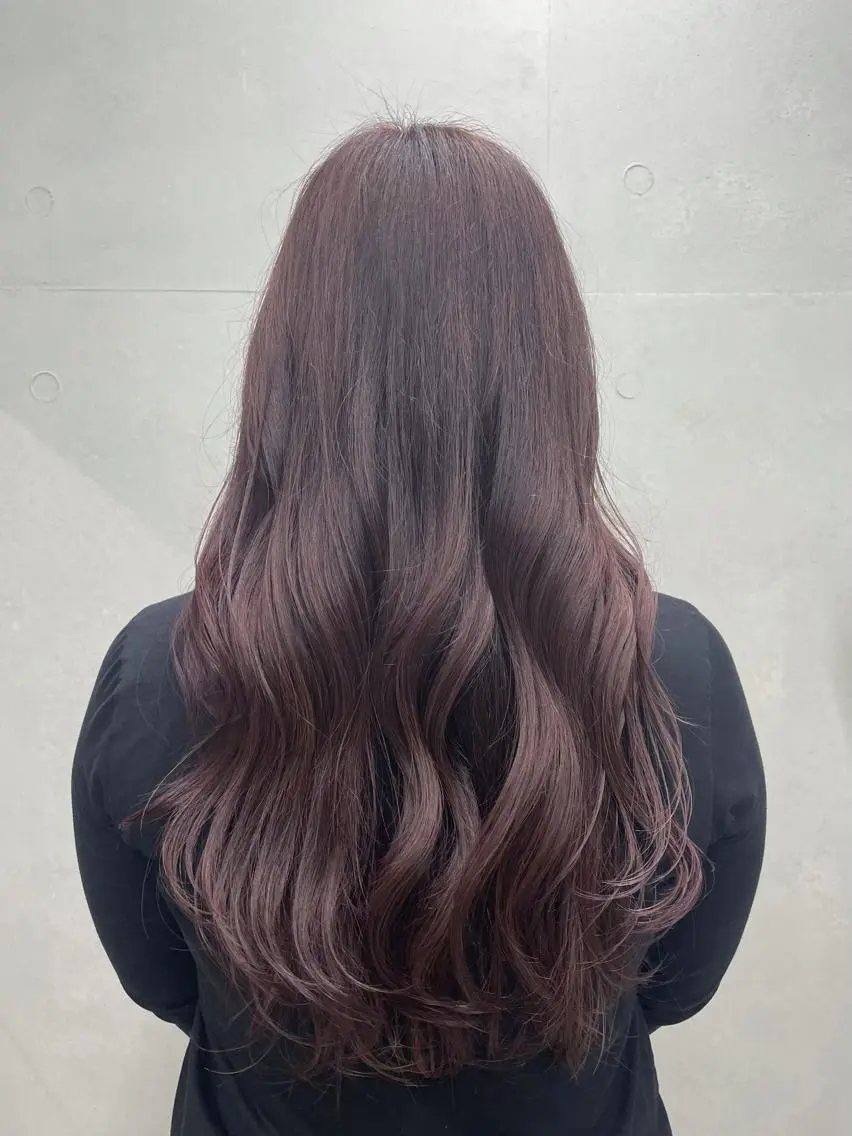 ロング カラー IO イオリのヘアスタイル