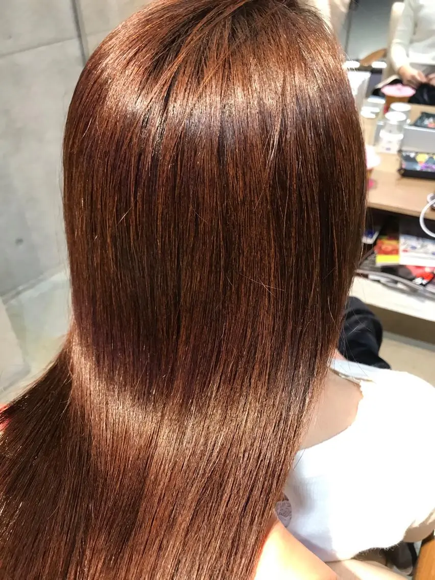 セミロング カラー パーマ ストレートパーマ アドミラルYoshi oのヘアスタイル
