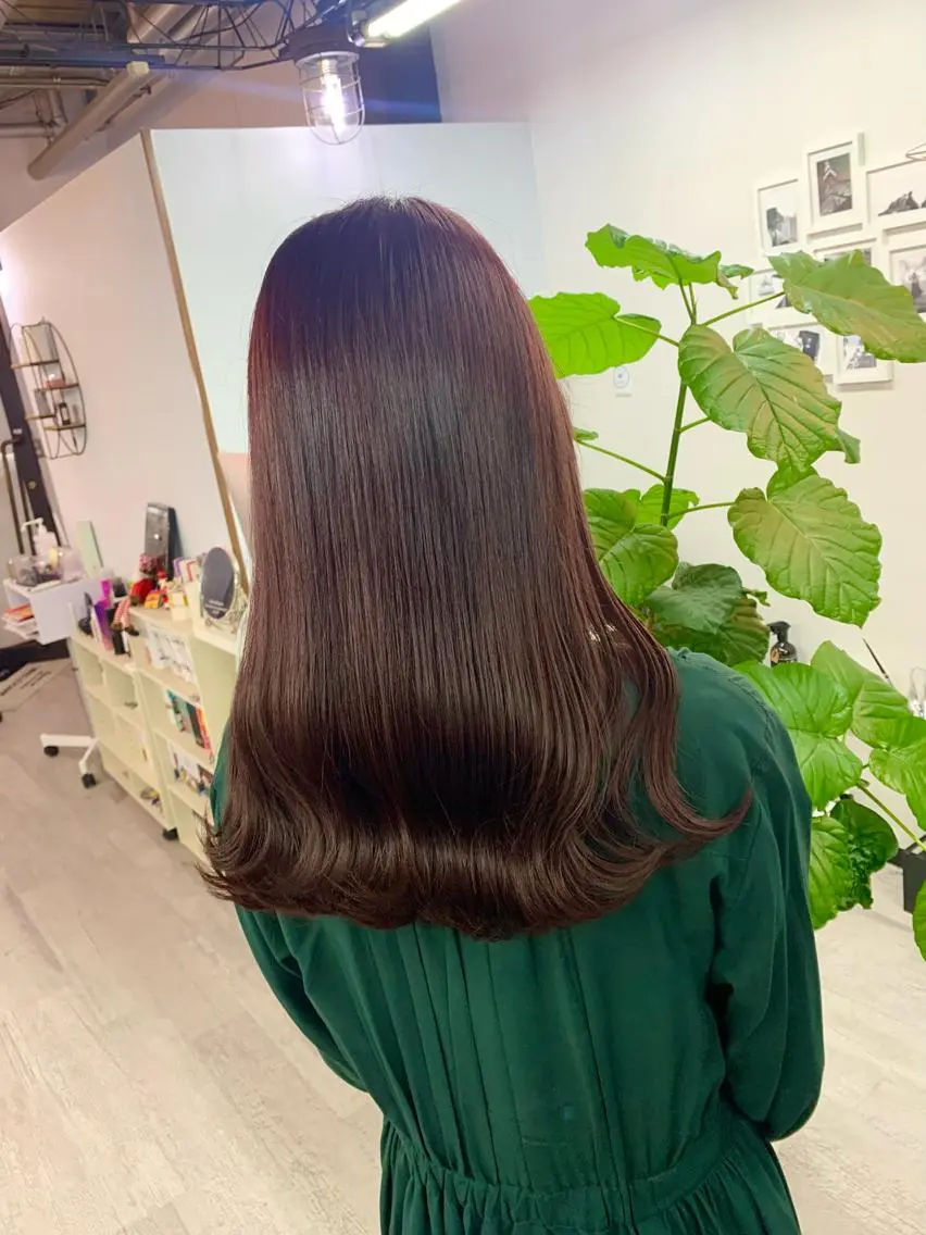 ロング カラー 坂井 水菜美のヘアスタイル