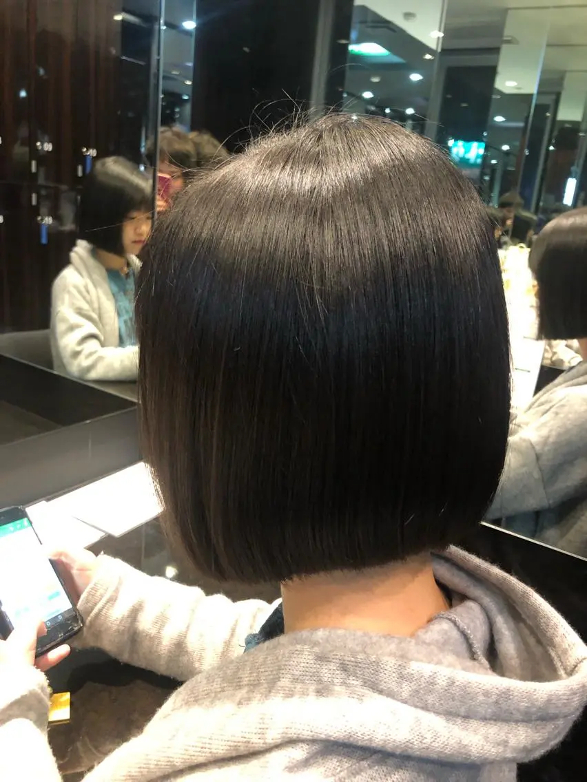 ミディアム LOOP REMIのヘアスタイル