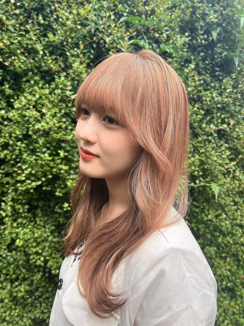 セミロング カラー 髪質改善 makiuchiのヘアスタイル