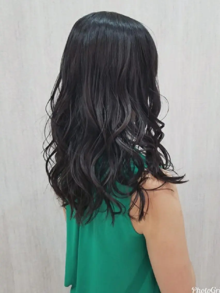セミロング レイヤーカット レイヤー×艶髪特化 代表　西村功平のヘアスタイル