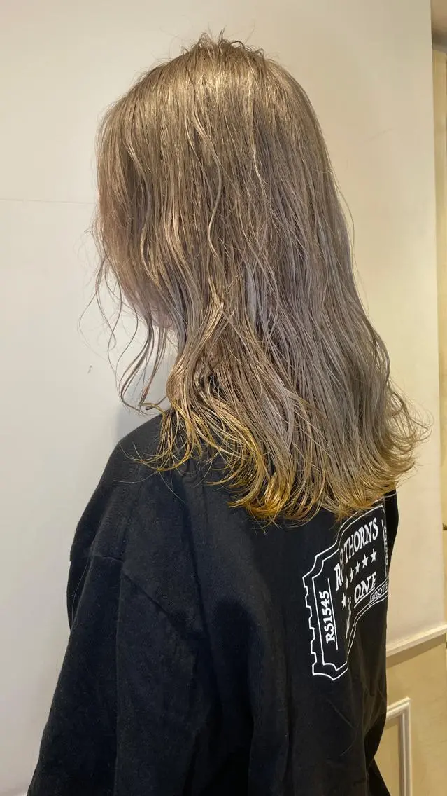 セミロング カラー カット ヘアカラー トリートメント レイヤー×艶髪特化 マネージャー安藤光司のヘアスタイル