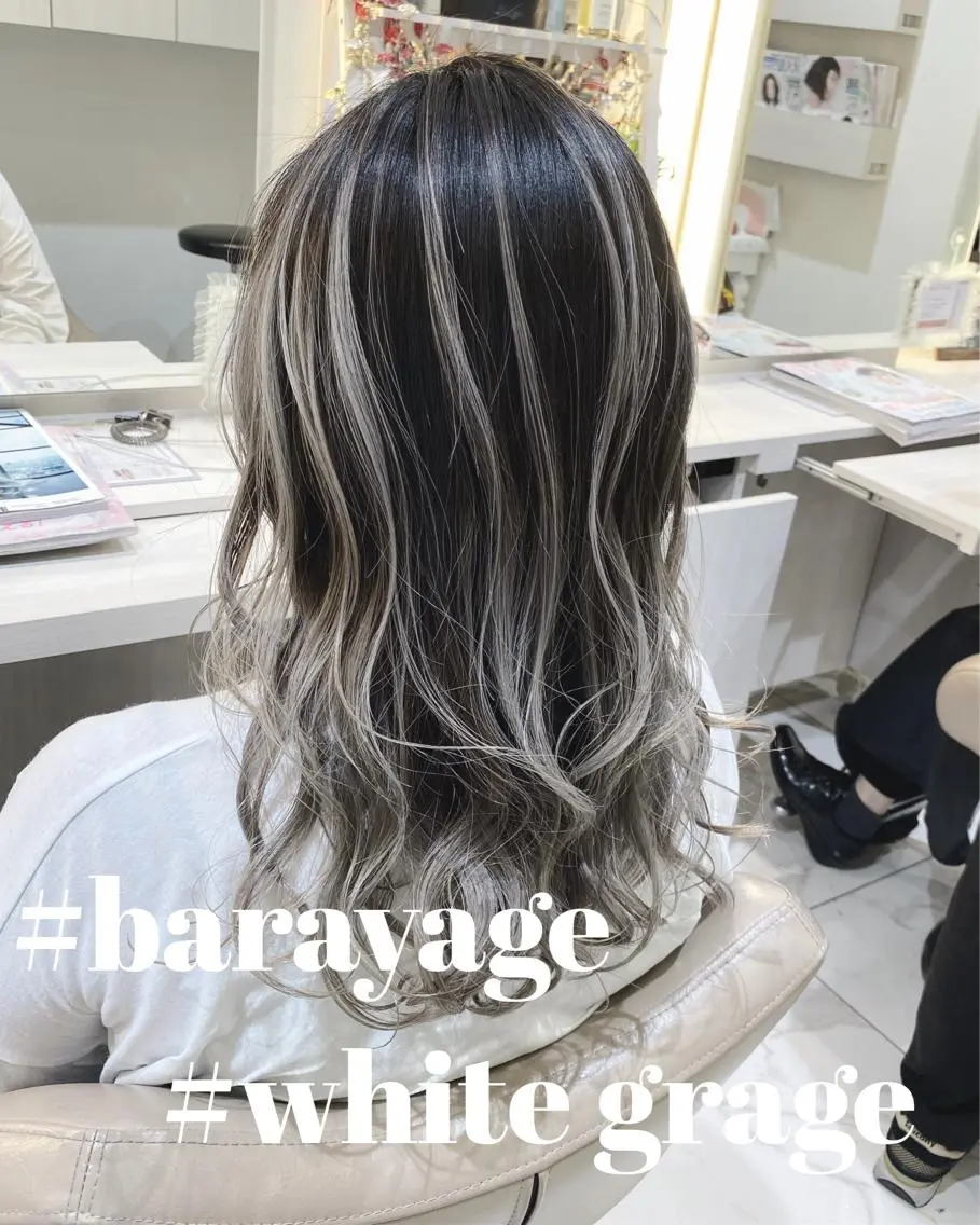 ミディアム カラー バレイヤージュ ブリーチ グレージュ レイヤーカット カット ヘアカラー 山崎俊輔/髪質改善 /バレイヤージュのヘアスタイル