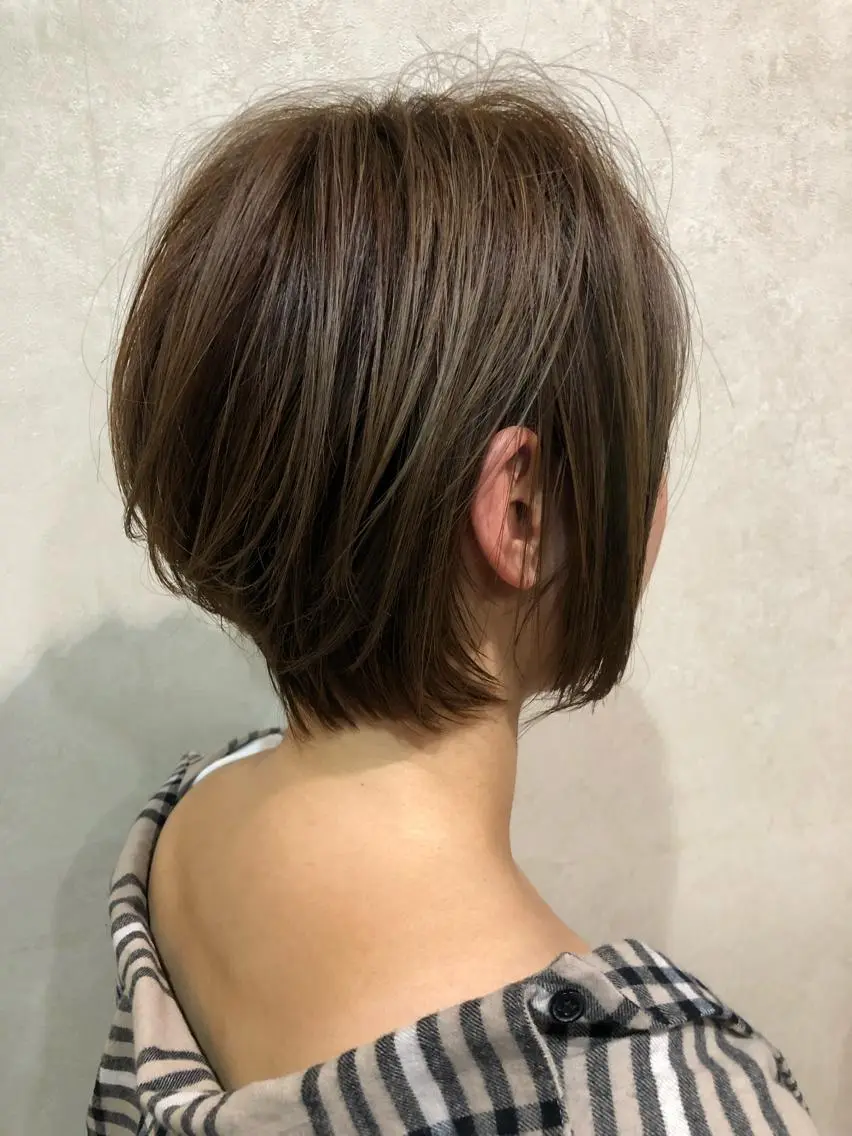 ショート カット 佐々岡 亮介のヘアスタイル