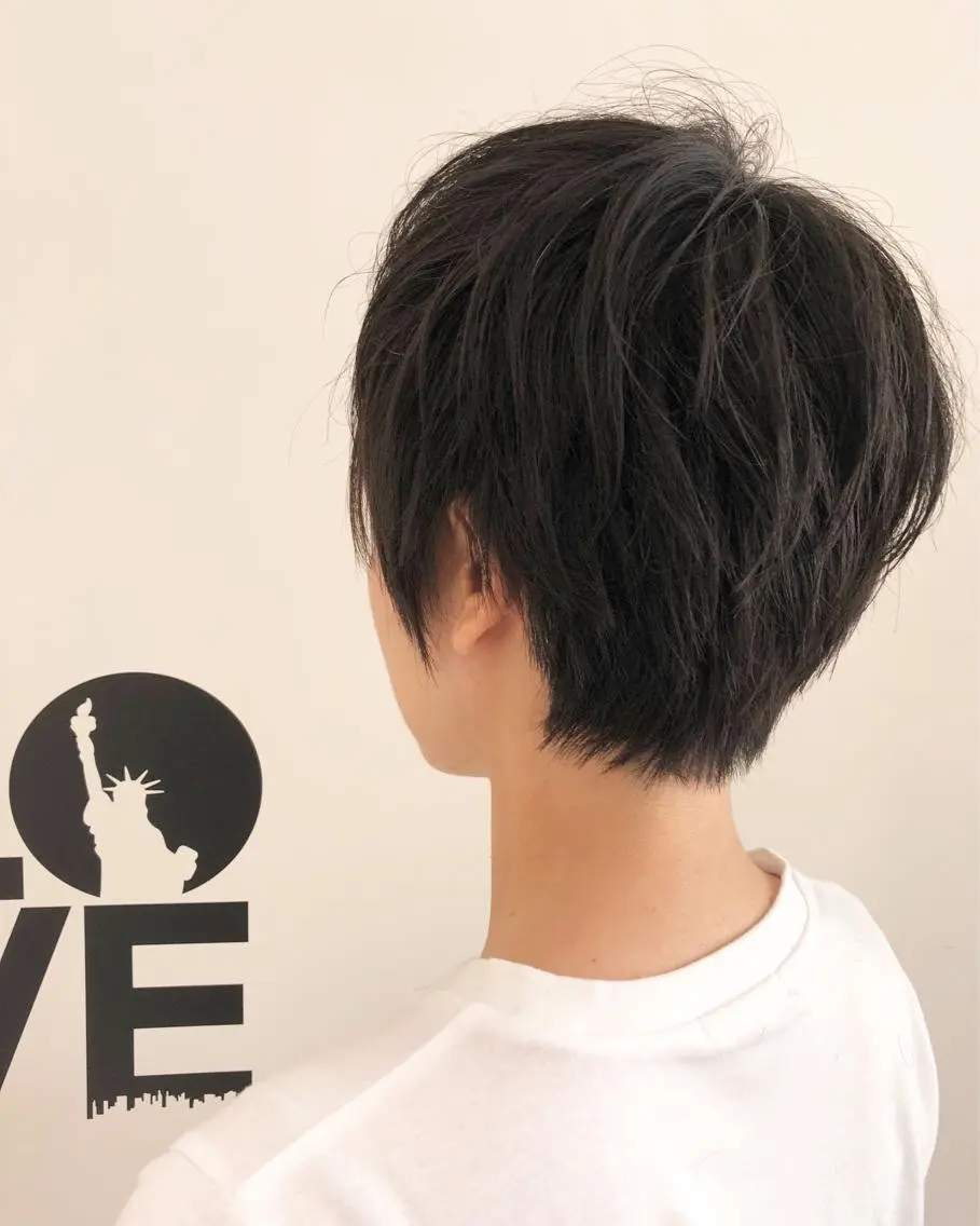 ショート ベリーショート ショートヘア 透明感カラー 松田晃代のヘアスタイル