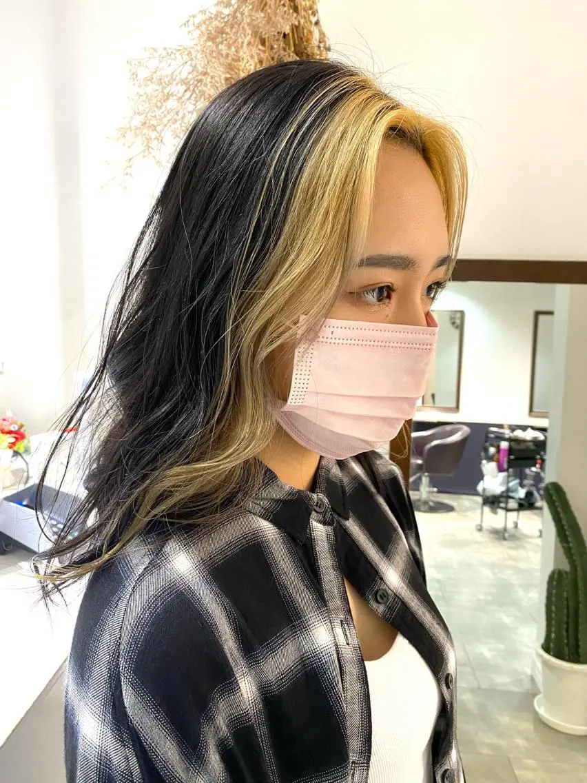 セミロング ハッシュカット /レイヤー/大阪中津のヘアスタイル