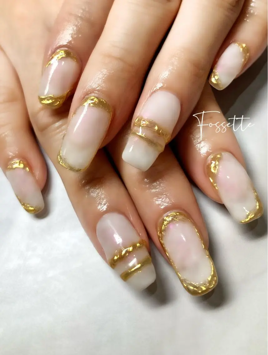 ネイル オーロラネイル ミラーネイル ニュアンスネイル ハンドネイル nailsalon Fossetteのネイルデザイン
