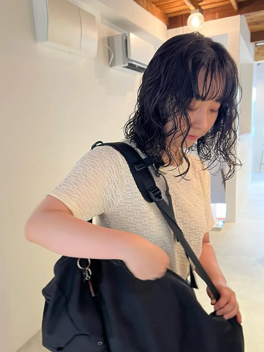 ミディアム パーマ ミディアムパーマ io濱川 遥のヘアスタイル