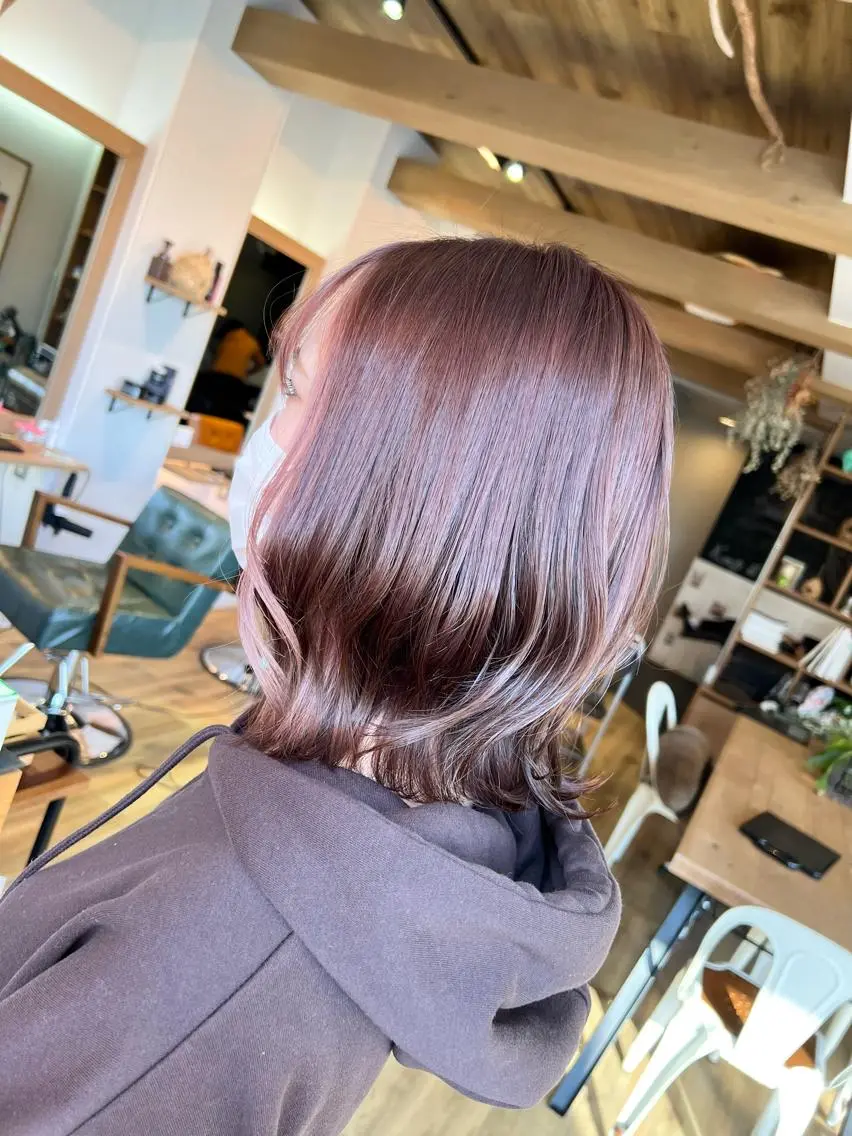 ショート カラー ブリーチ ブラウンカラー ピンクカラー ピンクブラウン ヘアカラー トリートメント 堀 望美のヘアスタイル