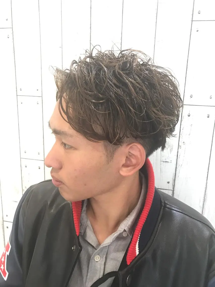 ミディアム カラー パーマ メンズ ミディアムパーマ メンズパーマ 🟦横浜駅メンズパー マ｜小上馬淳司🟦のヘアスタイル