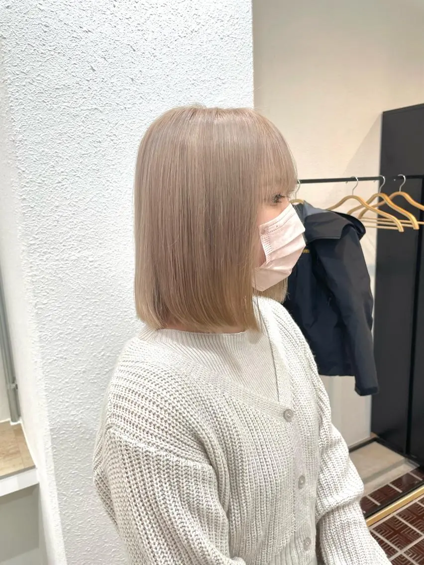 ミディアム カラー グレージュ ミルクティーグレージュ ✅ケアブリーチ✅ トヨオカ ノブヒデのヘアスタイル