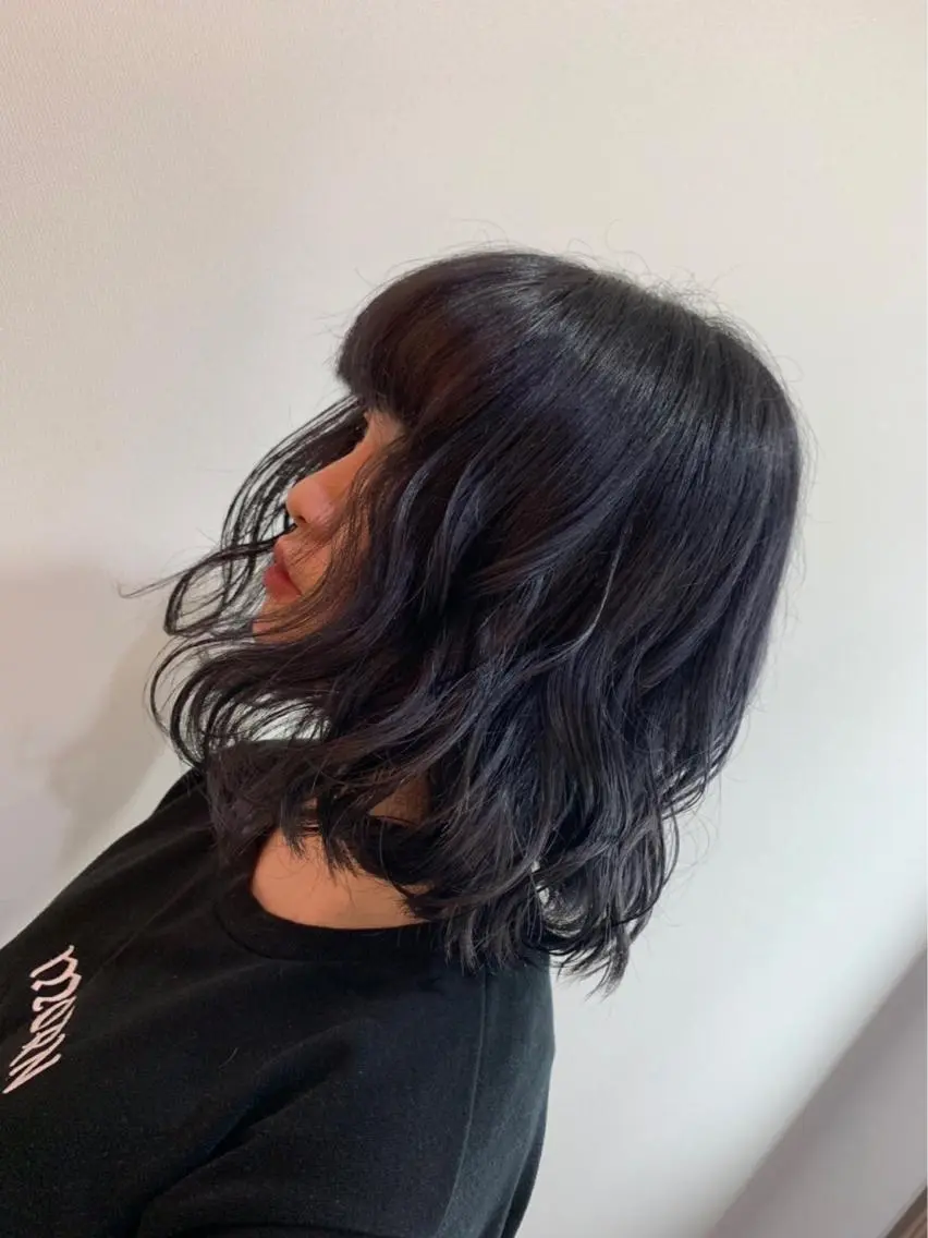 カラー アッシュ ブリーチ ブルーカラー ブルーアッシュ 🍀アレンジ簡単ヘア ☘️石田万里奈🍀のヘアスタイル