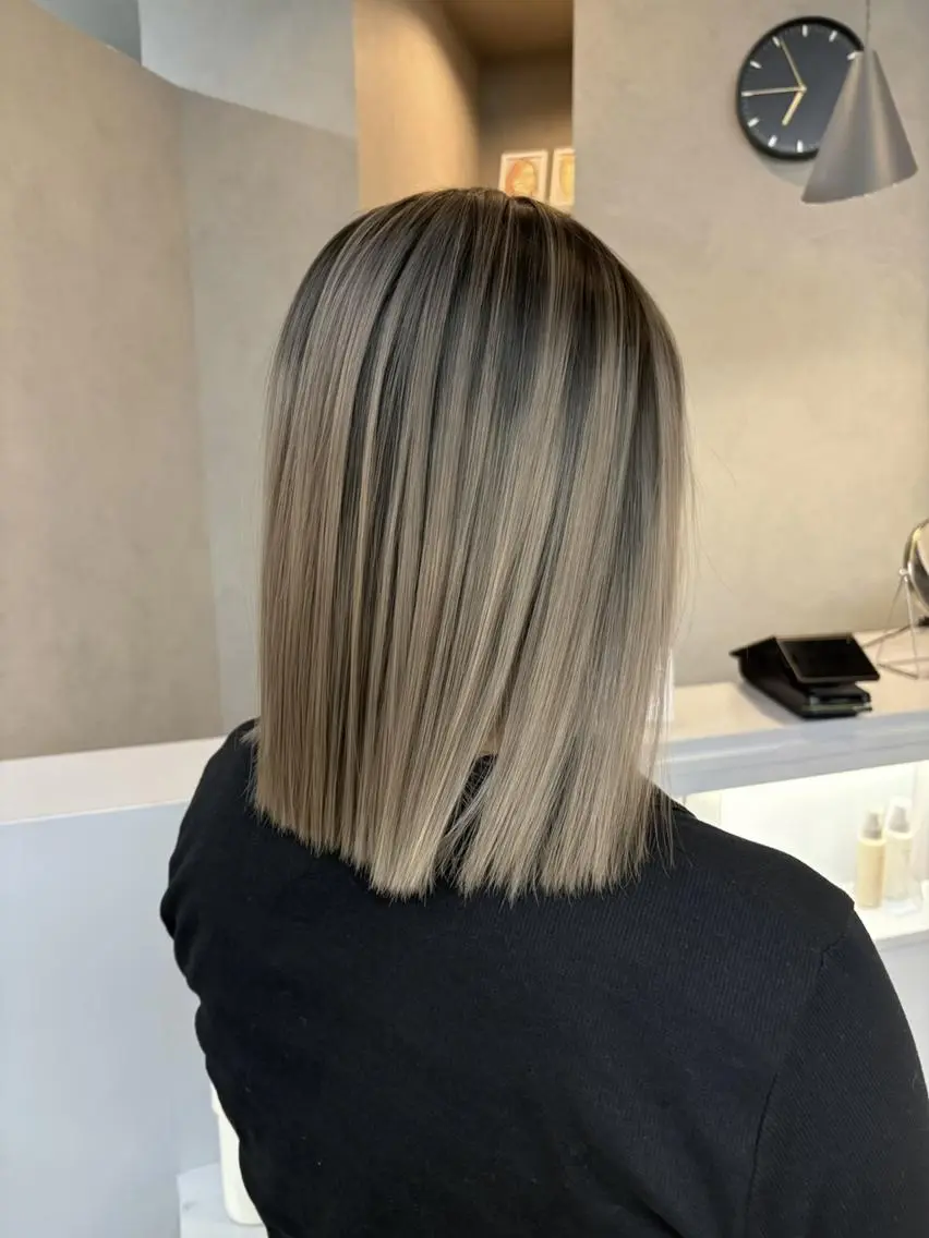 ミディアム カラー ヘアカラー トリートメント lafit ラフィット 下大利のヘアスタイル