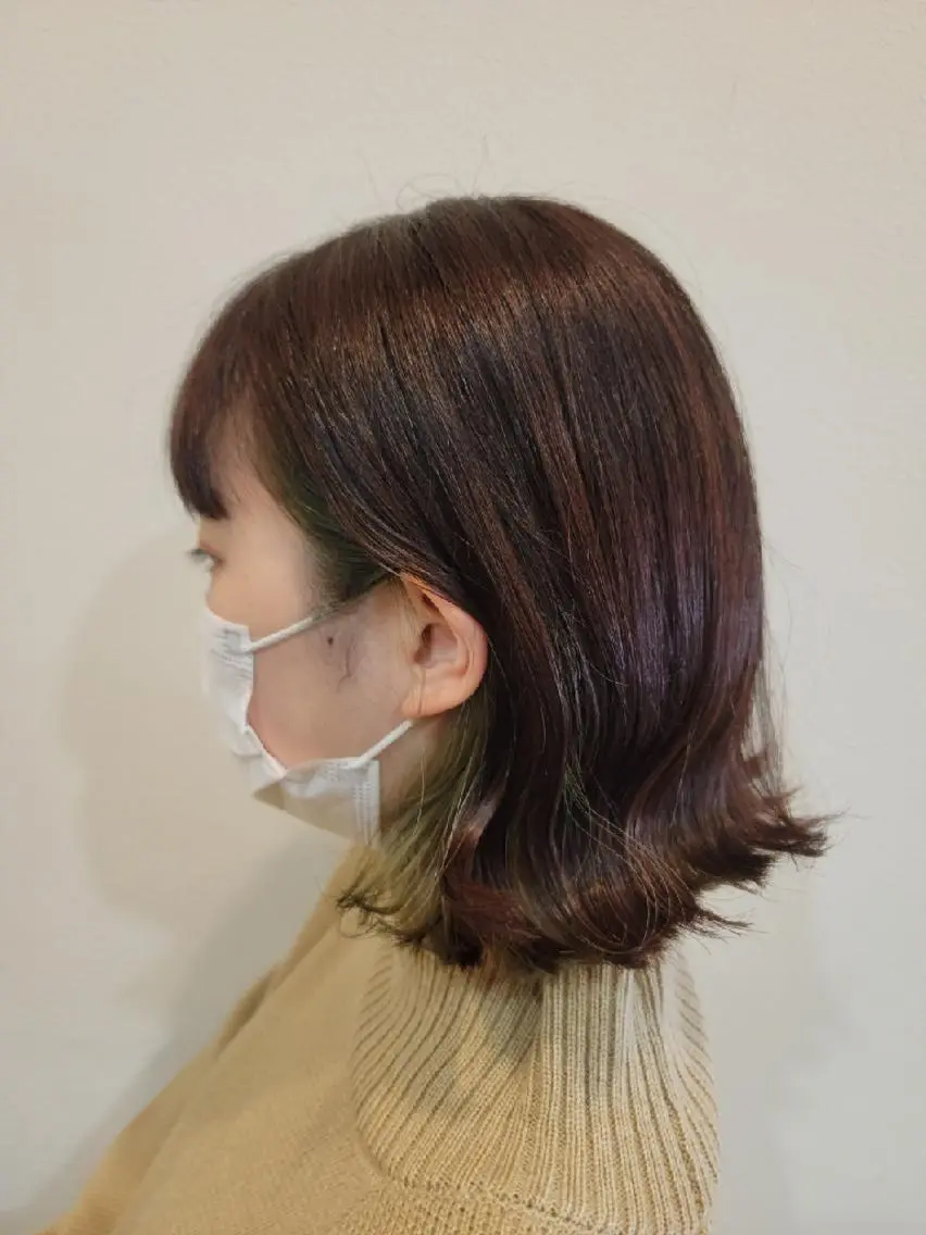 ミディアム カラー イヤリングカラー ヘアカラー トリートメント 山田 周のヘアスタイル