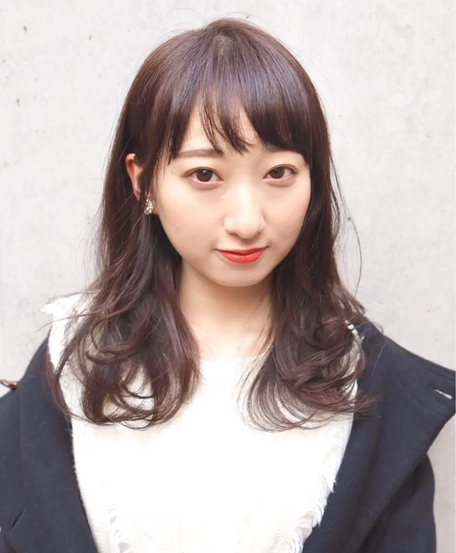 セミロング カラー パーマ ヘアアレンジ トレンドヘア🩶 艶髪🩶yoshiのヘアスタイル