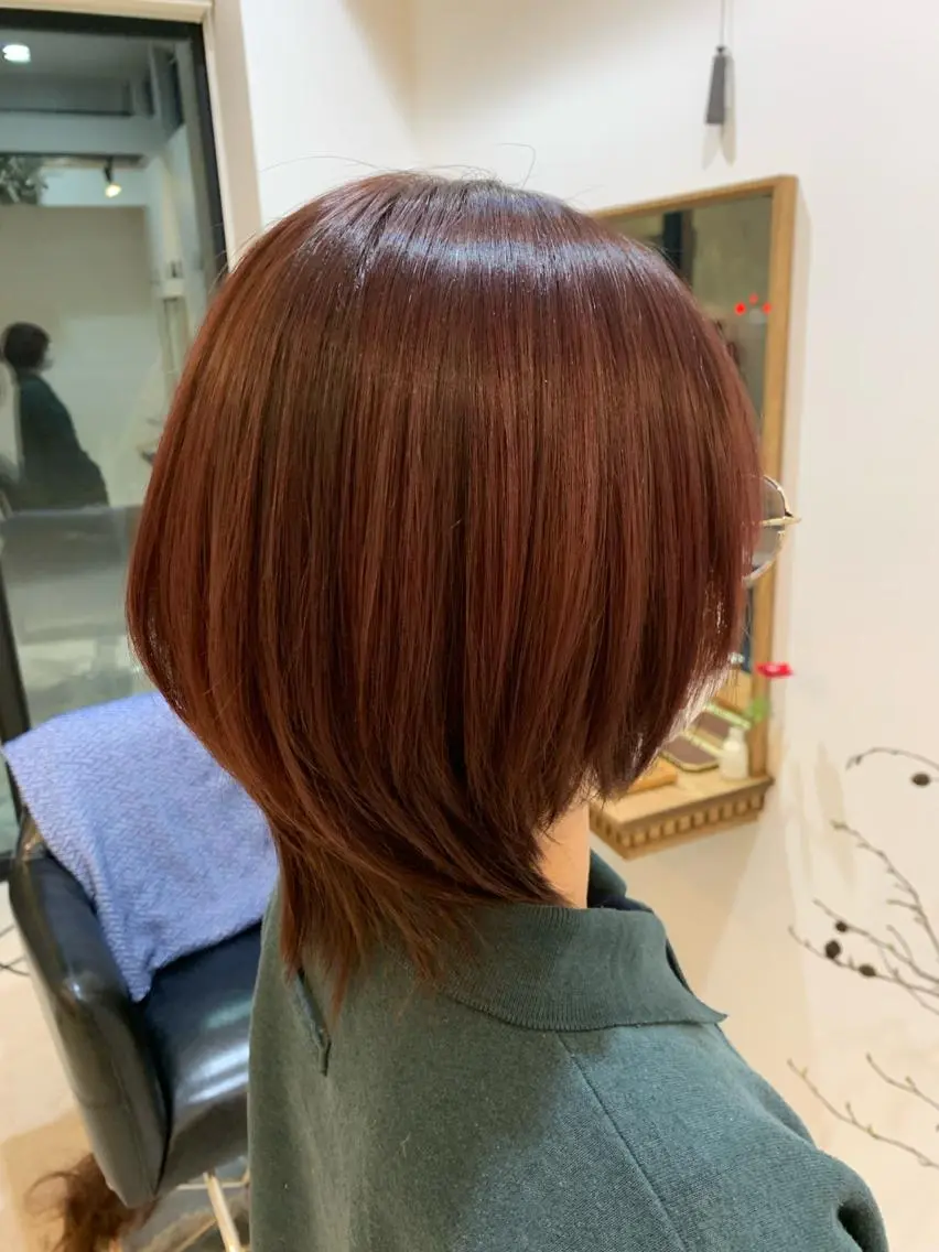ミディアム ウルフカット カット ヘアカラー タカハシ ヨシヒトのヘアスタイル