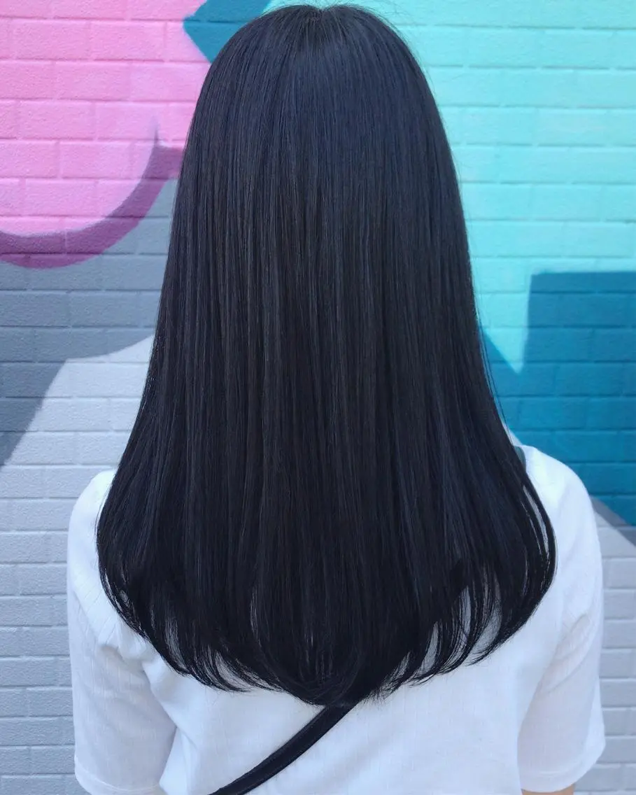 セミロング カラー ヘアアレンジ カット ヘアカラー トリートメント 岡崎 浩大のヘアスタイル