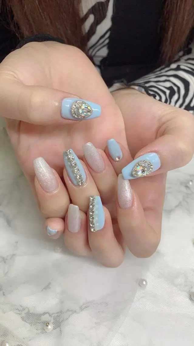 ネイル ハンドネイル はな💎ネイル ワンホン、長さ出しのネイルデザイン