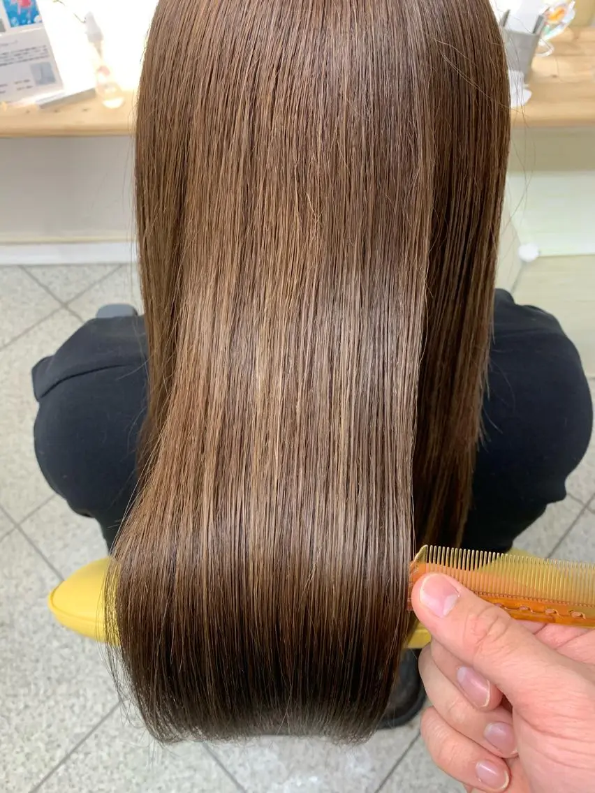 ロング 凪の 旅先のヘアスタイル
