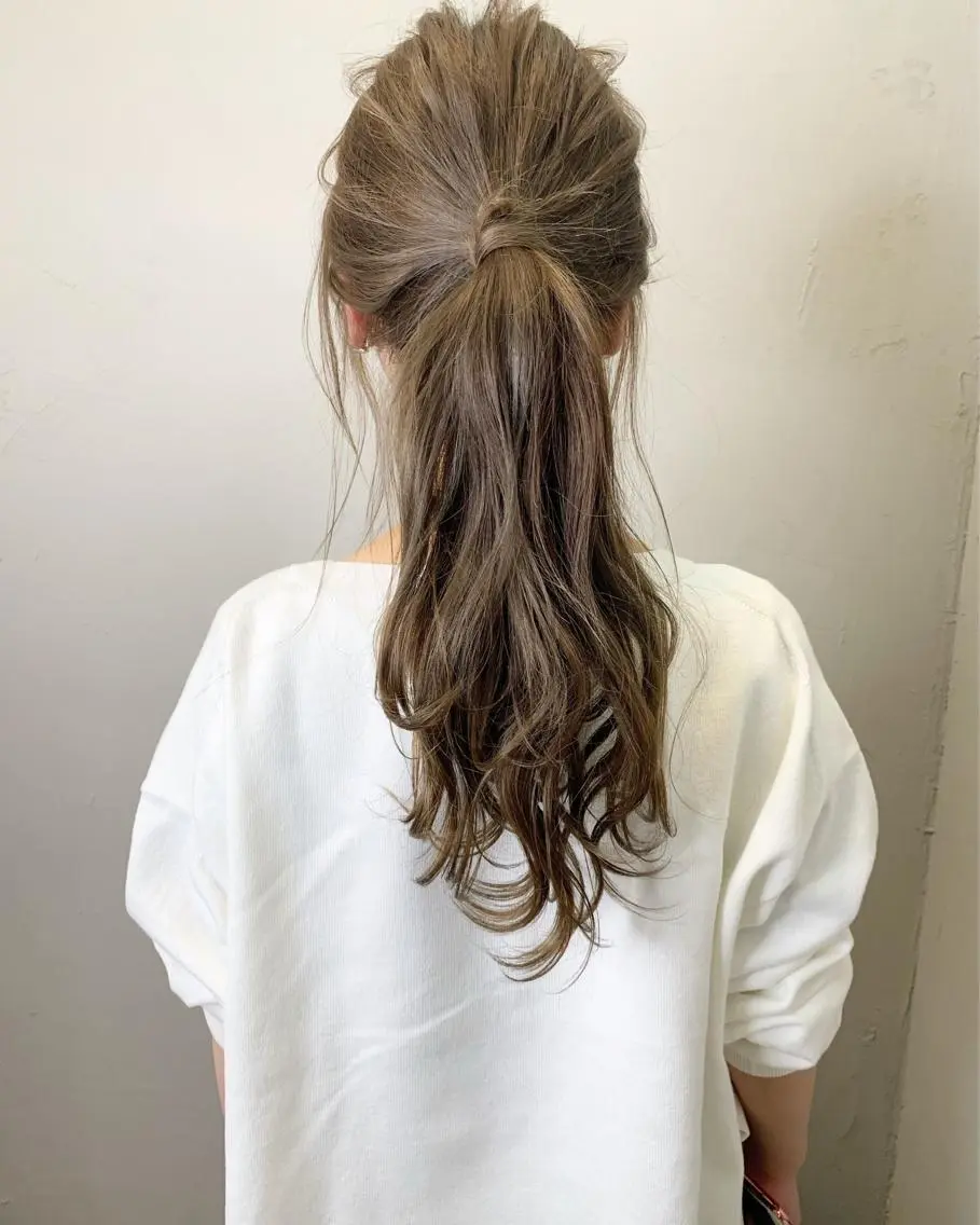 ロング カラー ヘアアレンジ 透明感カラー イルミナカラー ヘアカラー トリートメント YUSUKE レイヤーカットカラーのヘアスタイル