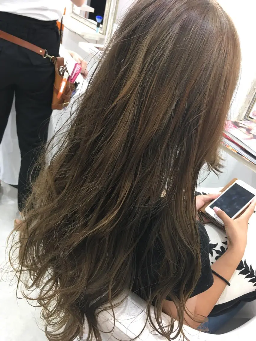 ロング カラー 髪質改善 中川 翔のヘアスタイル