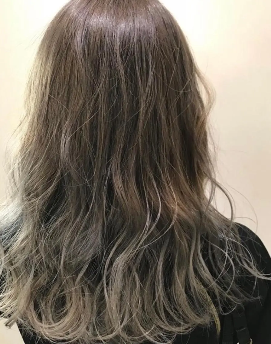 ロング トリートメント カット ヘアカラー MYA 🤍kanaのヘアスタイル