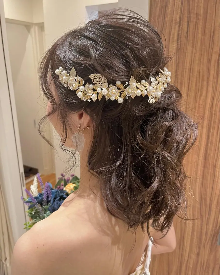 セミロング ヘアアレンジ あんざき みわのヘアスタイル
