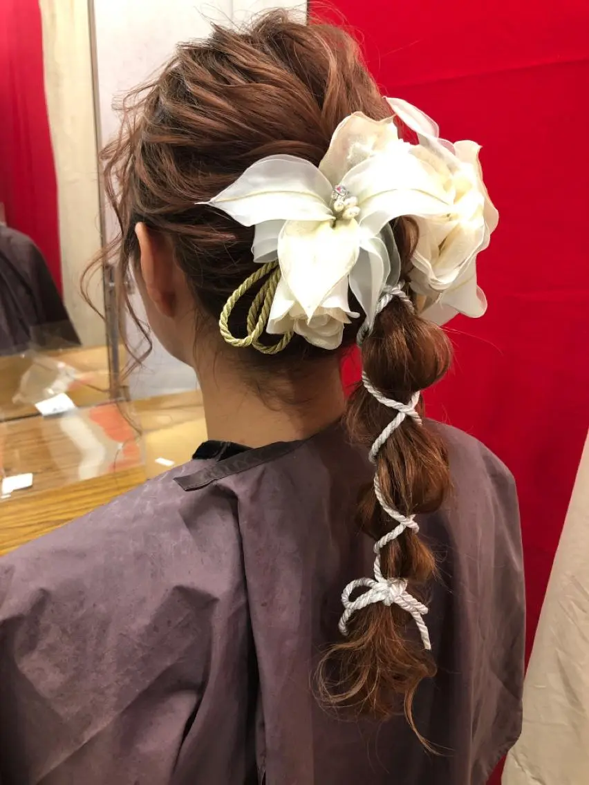 ロング ヘアアレンジ vi viのヘアスタイル