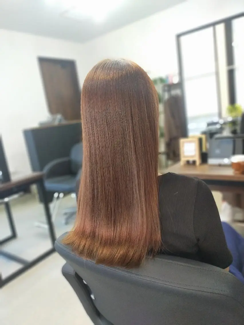 セミロング NANAI HIROKIのヘアスタイル