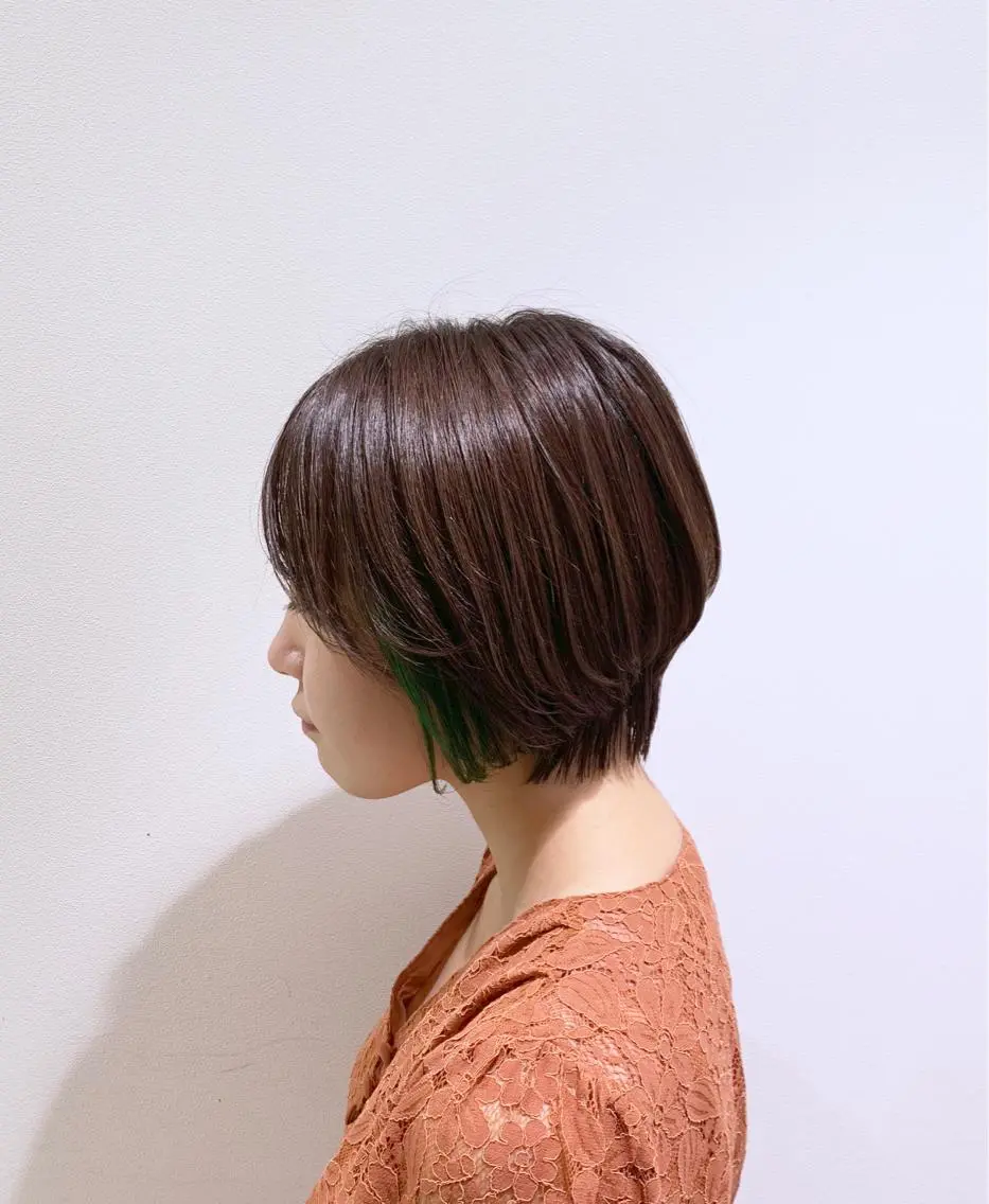 ショート アッシュ アッシュブラウン ショートヘア カット ヘアカラー ショート、ボブ/ 川鍋薫のヘアスタイル