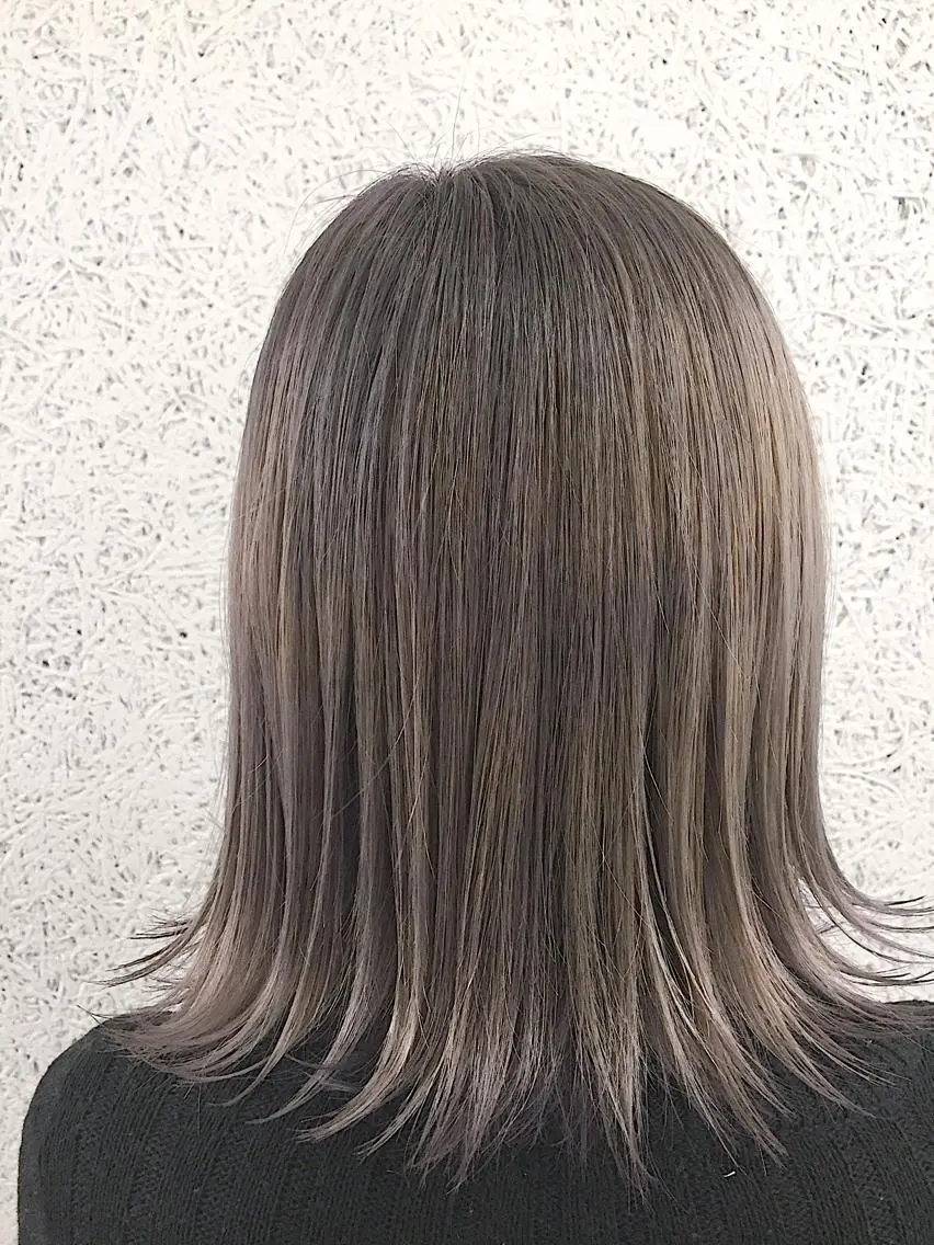 ミディアム カラー ヘアアレンジ アディクシーカラー アッシュ バレイヤージュ ブリーチ ブロンド ヘアカラー トリートメント ヘアセット ✨ハイクオリティ✨ 山本香也のヘアスタイル