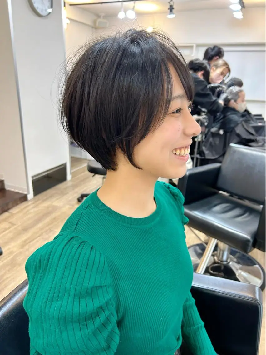 ショート カラー ブリーチ ケアブリーチ ダブルカラー ハイライトカラー イルミナカラー 中北篤志 ショートボブのヘアスタイル