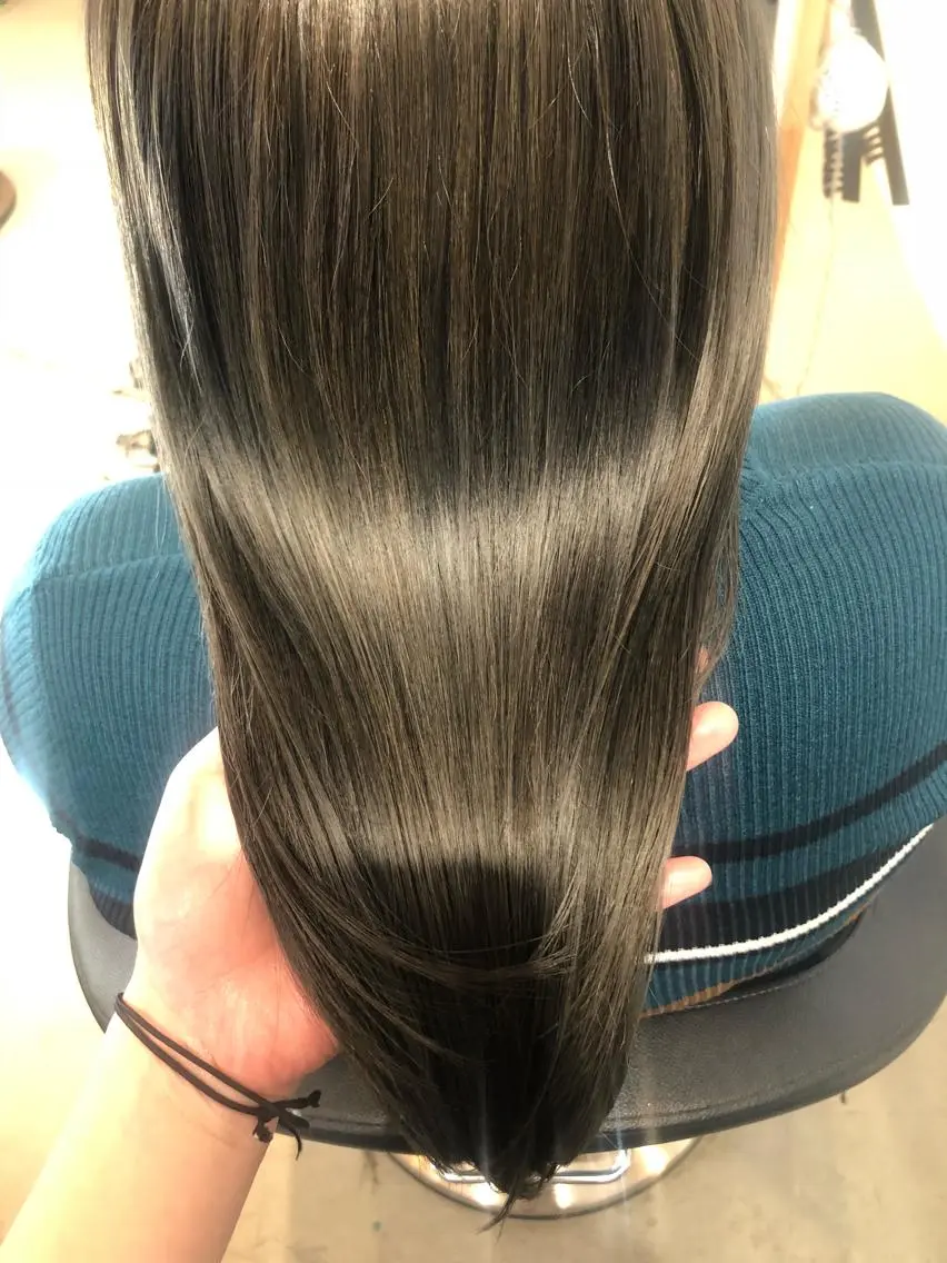 カラー ヘアカラー トリートメント 早川 真幸のヘアスタイル