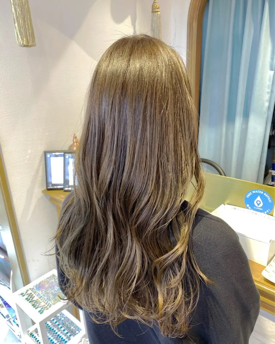 ロング カット ヘアカラー トリートメント レイヤーカット /透明感カラー西田のヘアスタイル