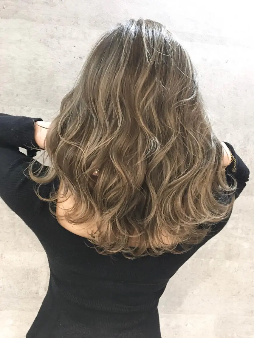 セミロング カット ヘアカラー トリートメント KYOKO 【Bear】のヘアスタイル