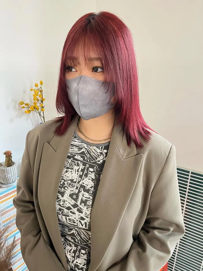 ミディアム カラー ブリーチ レッドカラー ヘアカラー トリートメント 🩷ハイトーン透明感 レイヤー🩷ユリカのヘアスタイル