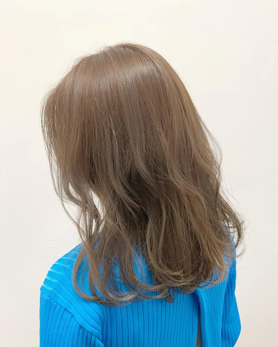 ミディアム カット ヘアカラー トリートメント 🍟ミニモ限定🍟 ai.stylistのヘアスタイル