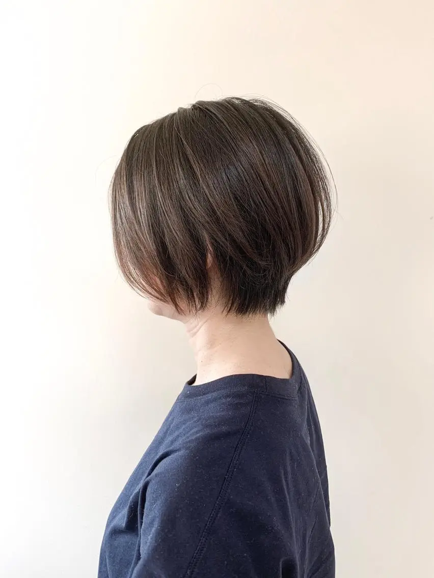 ショート カラー ベージュカラー フォギーベージュ 似合わせカット ショートヘア 髪質改善特化 サロン✨代表HIROのヘアスタイル