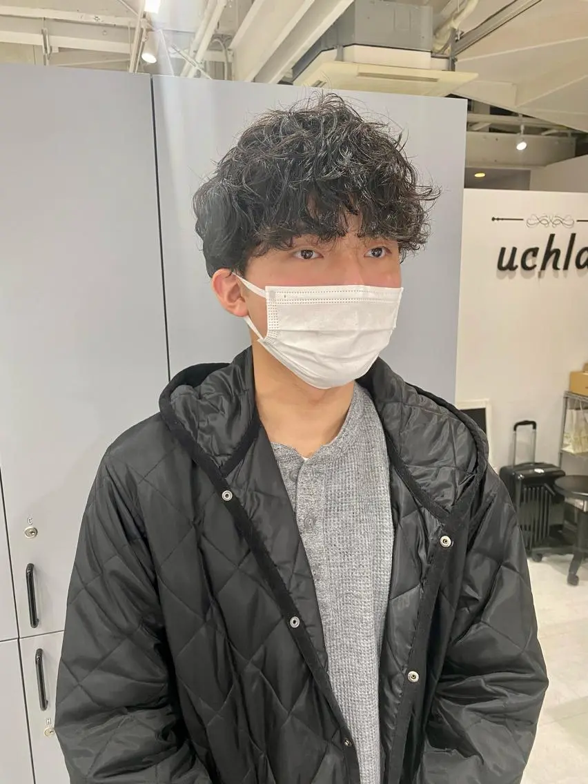 ショート メンズ 波巻きパーマ 村山 豪歩のヘアスタイル