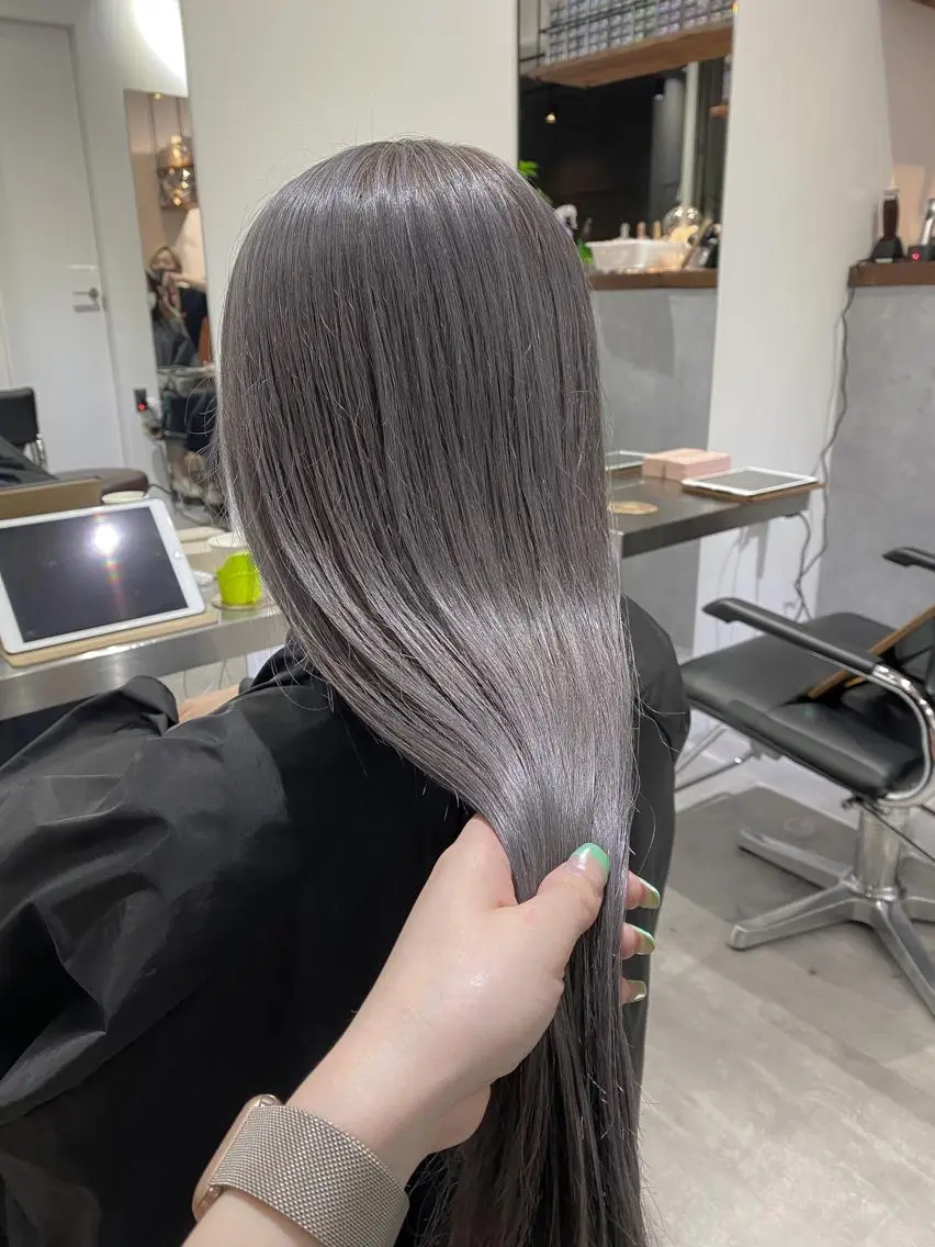 ロング カラー ブリーチ グレージュ ハイトーンカラー ブリーチ指名 NO1🌈SAKIのヘアスタイル