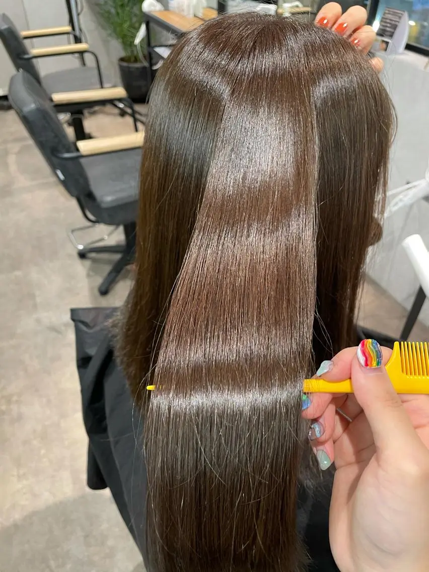 セミロング カラー 髪質改善 ヘアカラー トリートメント ナチュラル透明感🌱 小山美樹子のヘアスタイル