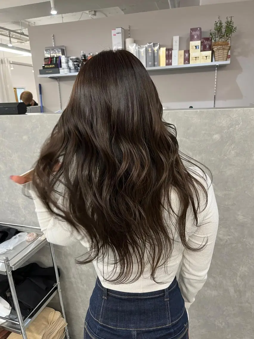 ロング カラー アッシュ アッシュグレー アッシュグレージュ グレージュ グレージュ/透け感 カラー/透明感カラーのヘアスタイル