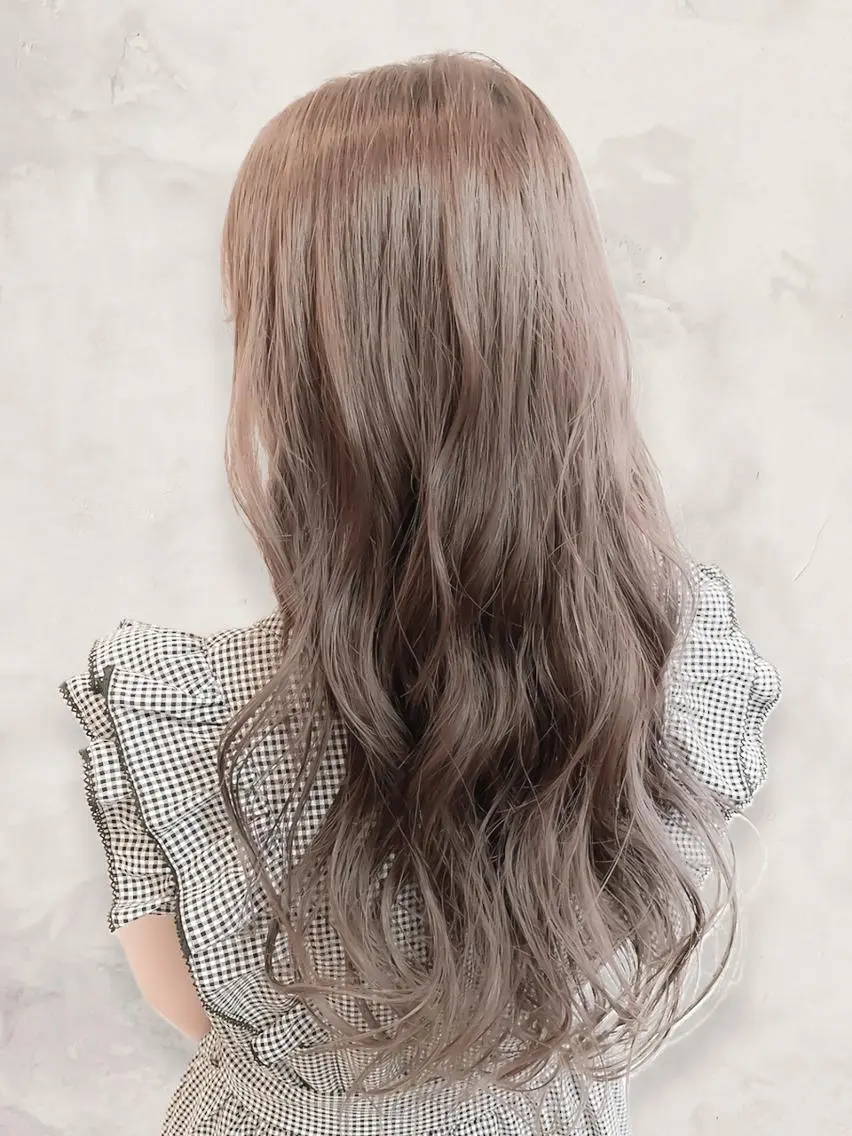 ロング カラー 透明感カラー グレージュ 髪質改善 レイヤーカット カット ヘアカラー トリートメント グレージュ×レイヤー 藤生 和宏のヘアスタイル