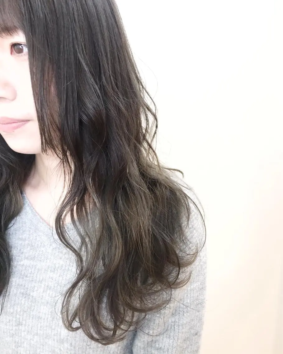 ロング アッシュ カット パーマ 湯浅 了一のヘアスタイル