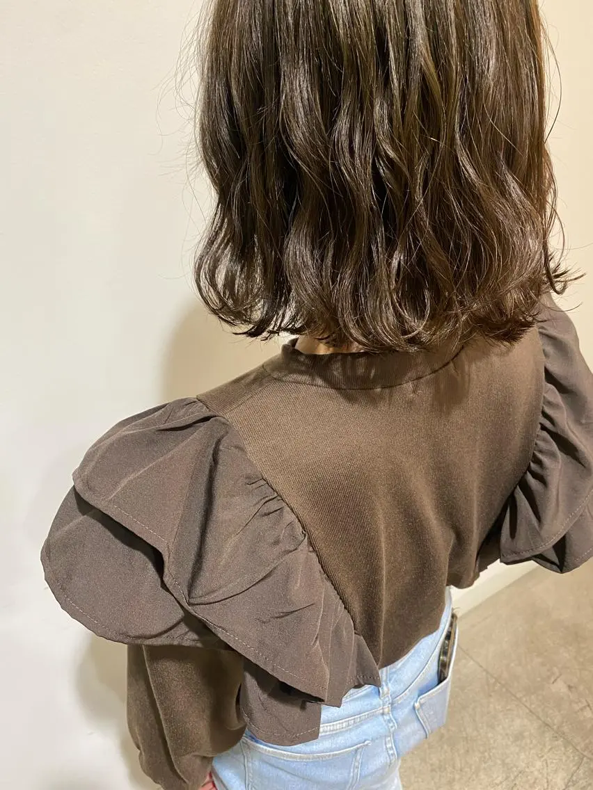 セミロング カラー BLOCK hair makeのヘアスタイル