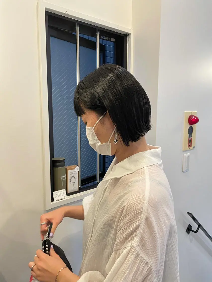 ショート ボブ カット やまさきえりこ ニュアンスパーマのヘアスタイル