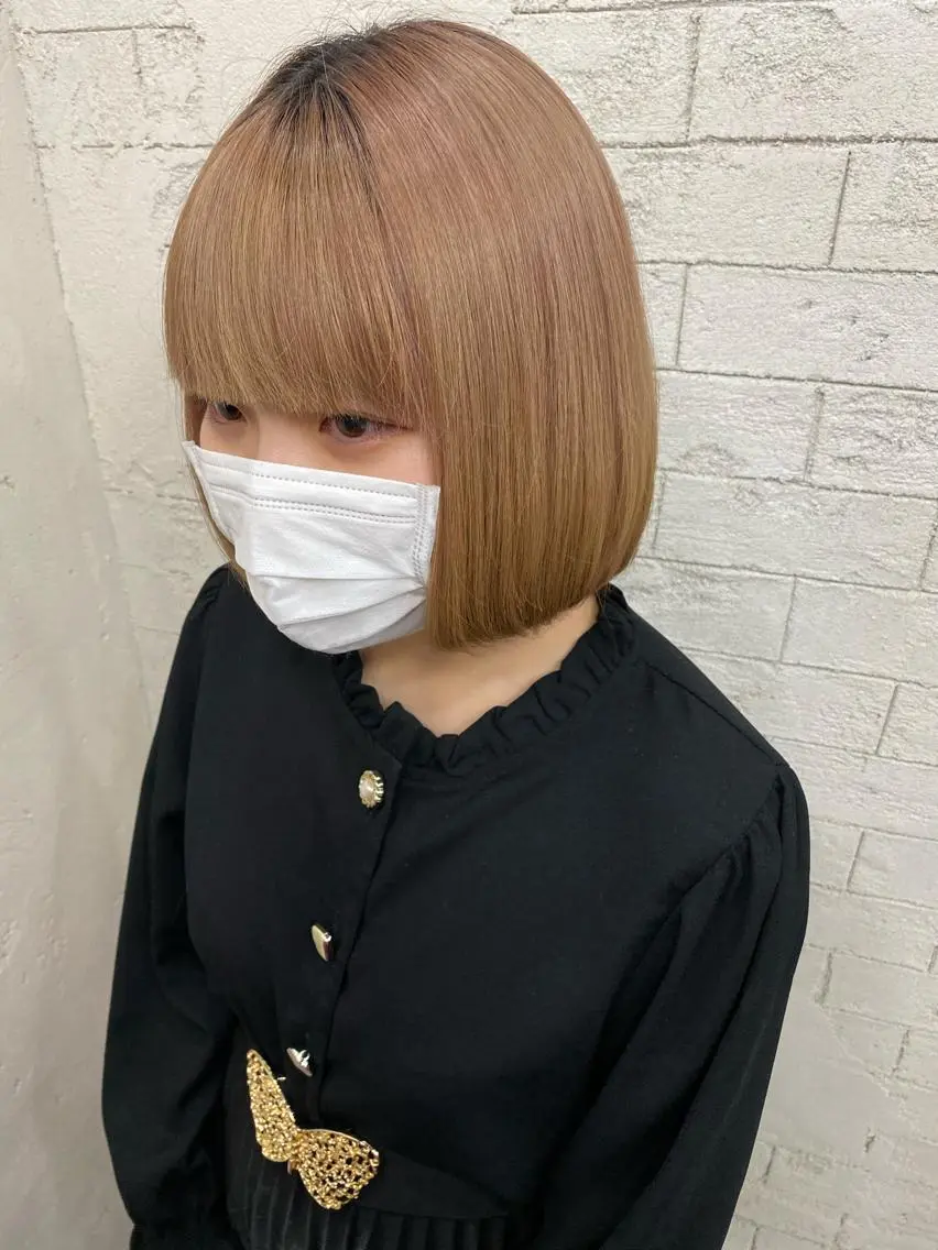 セミロング ボブ グレージュ達人/赤み 消し/ブリーチ/岩崎のヘアスタイル