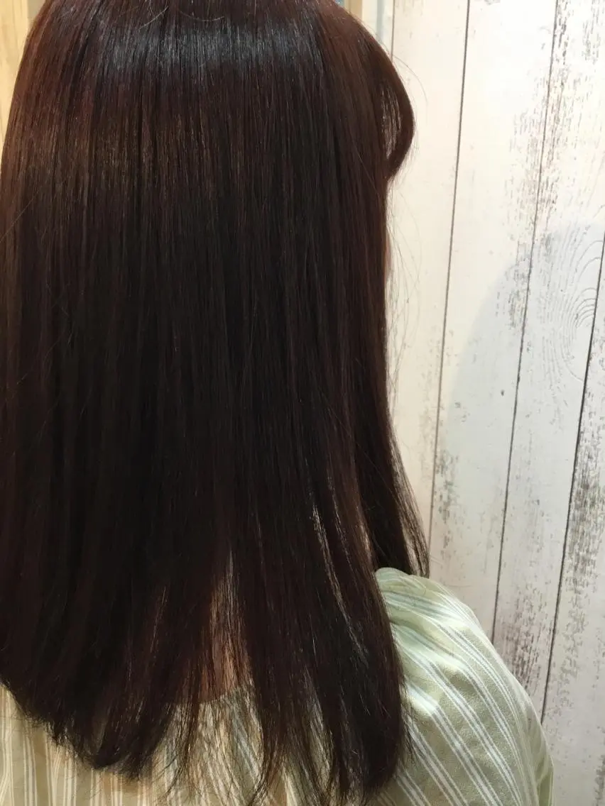 セミロング カラー embrace エンブレイスのヘアスタイル